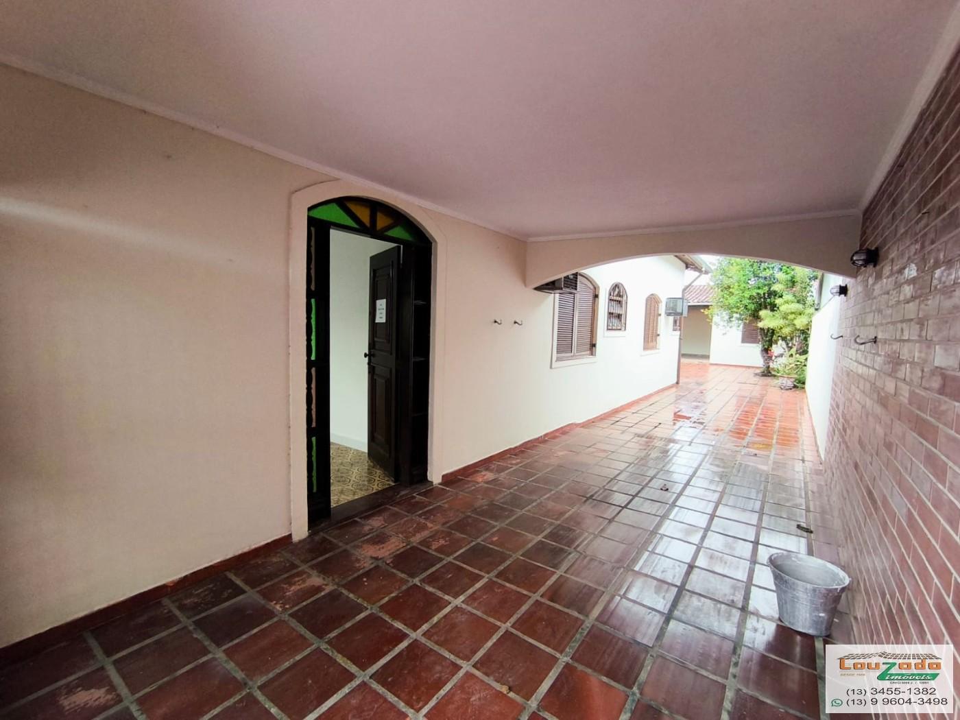 Casa para alugar com 2 quartos, 360m² - Foto 3
