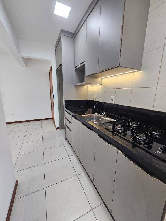 Apartamento à venda com 2 quartos, 59m² - Foto 11