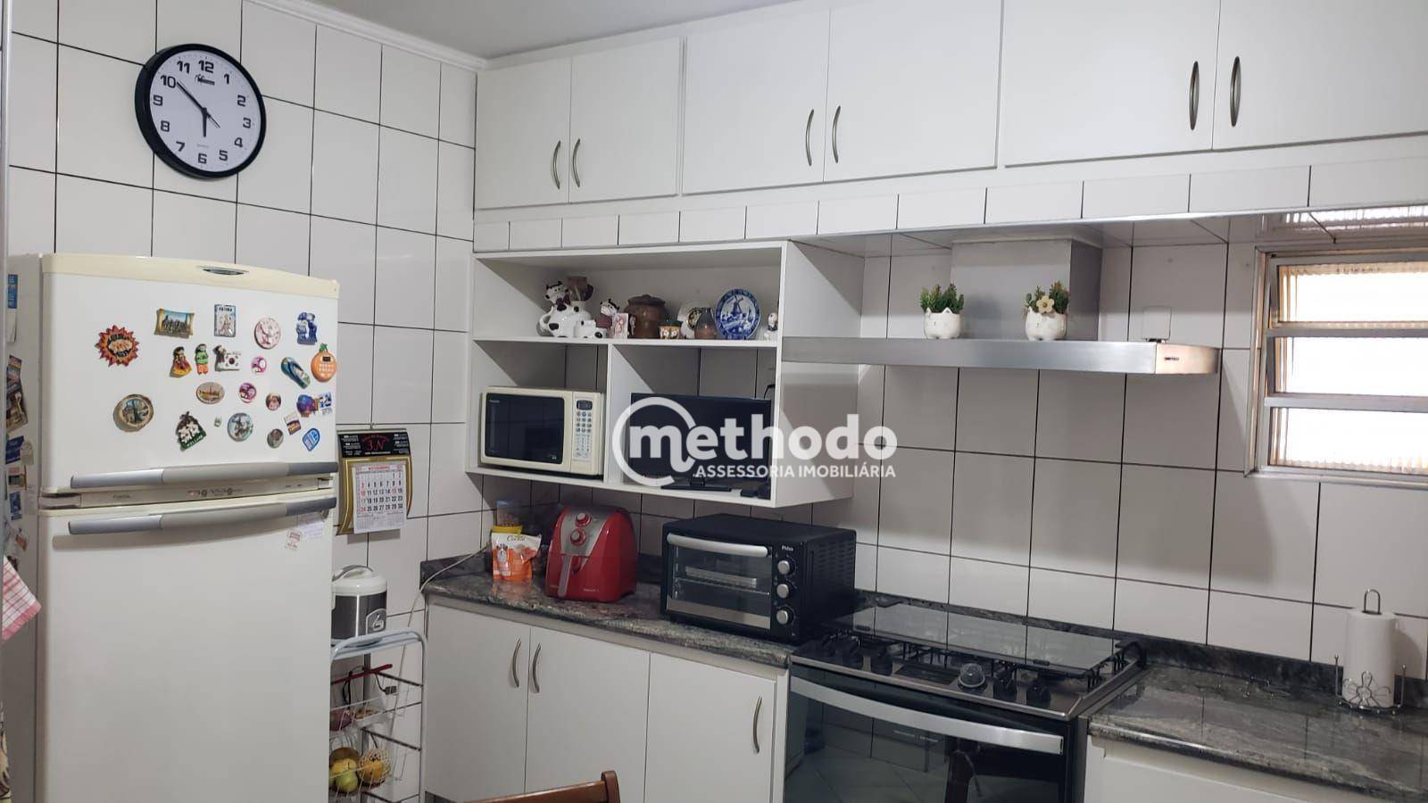 Casa à venda com 4 quartos, 205m² - Foto 27