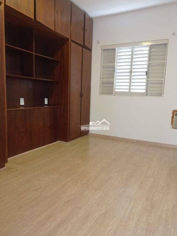 Casa à venda e aluguel com 3 quartos, 154m² - Foto 24