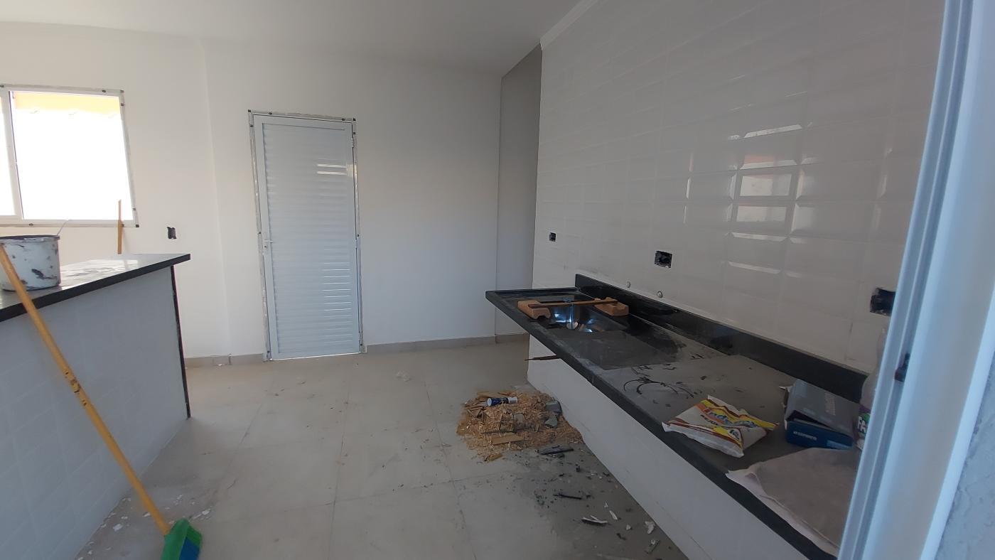 Casa à venda com 2 quartos, 200m² - Foto 11