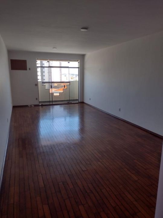 Apartamento à venda com 4 quartos, 150m² - Foto 25