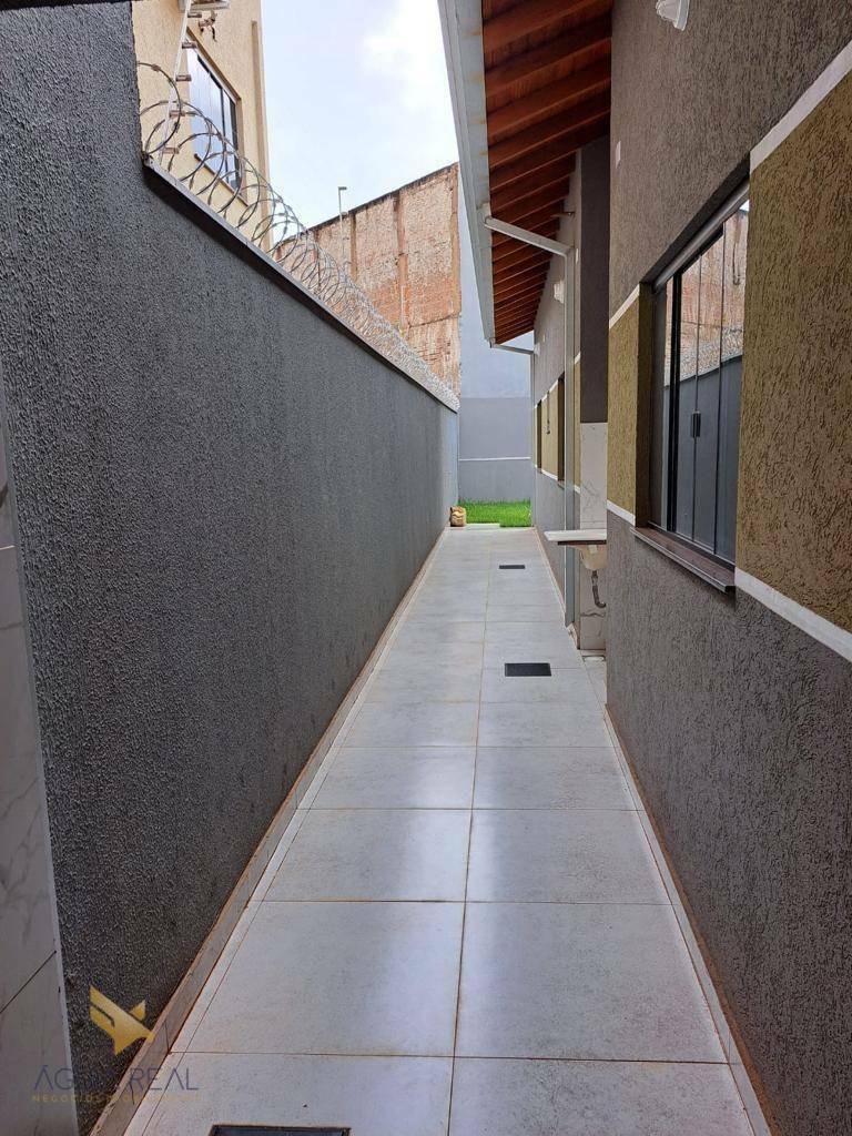 Casa à venda com 3 quartos, 90m² - Foto 15