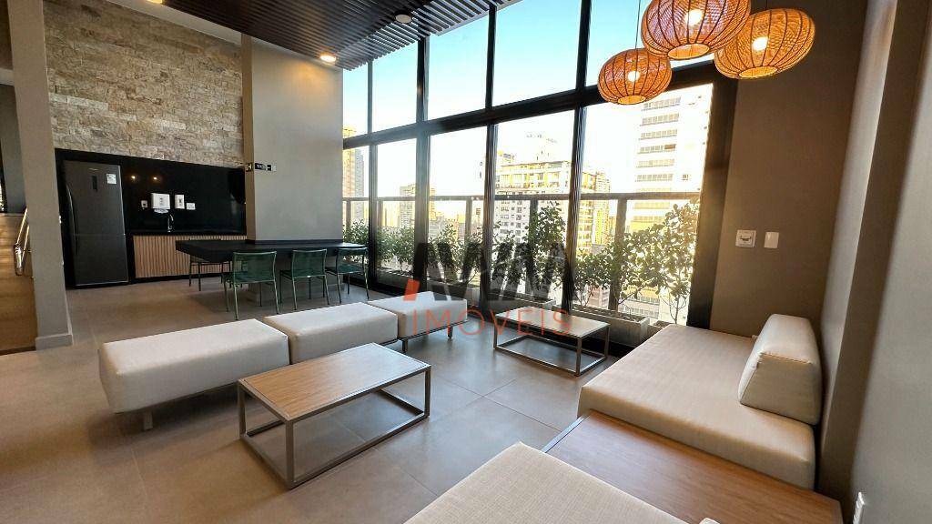 Apartamento para alugar com 2 quartos, 69m² - Foto 30