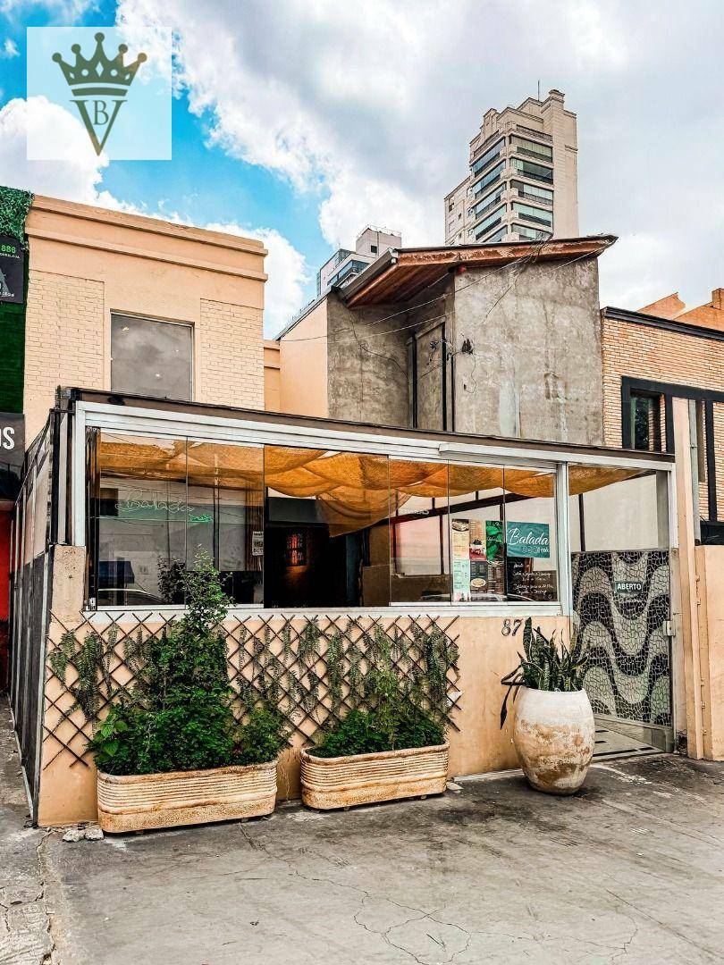 Casa à venda e aluguel com 3 quartos, 220m² - Foto 2