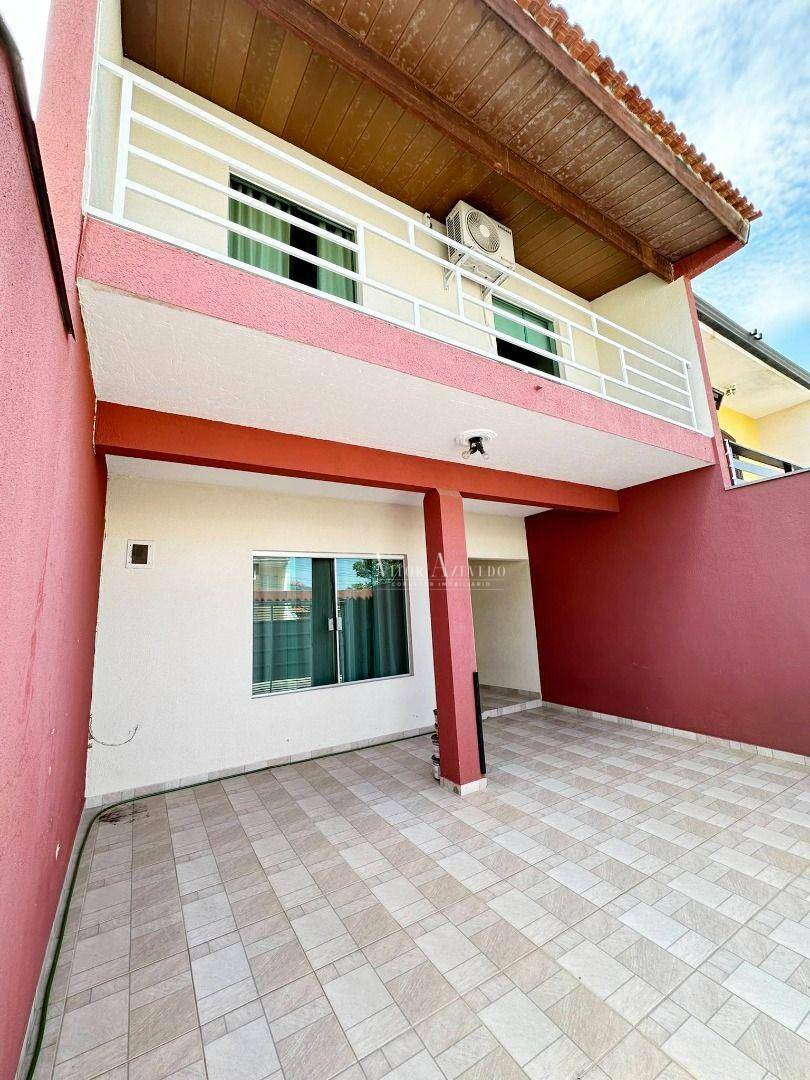 Casa à venda com 3 quartos, 143m² - Foto 2