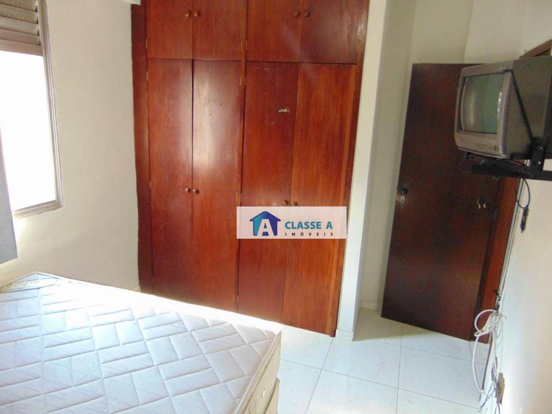 Apartamento à venda com 2 quartos, 76m² - Foto 4