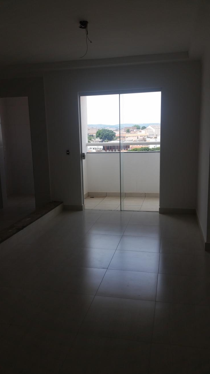 Apartamento à venda com 2 quartos, 68m² - Foto 4