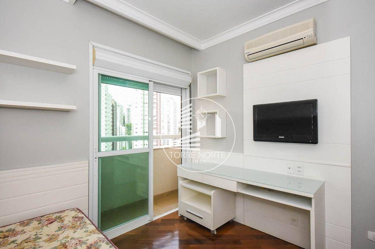 Apartamento à venda com 3 quartos, 193m² - Foto 8