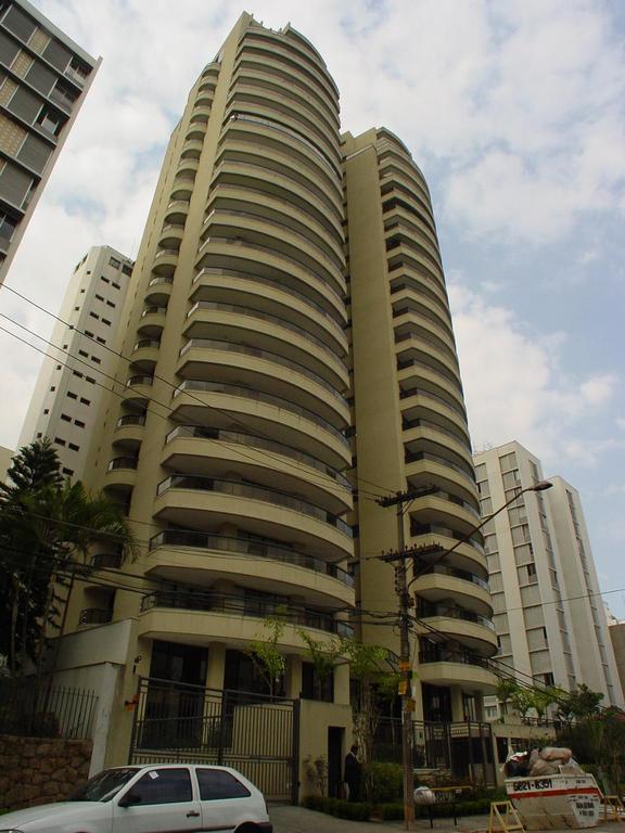 Apartamento à venda com 4 quartos, 193m² - Foto 1