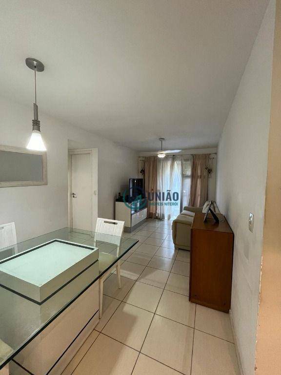 Apartamento à venda com 3 quartos, 79m² - Foto 4