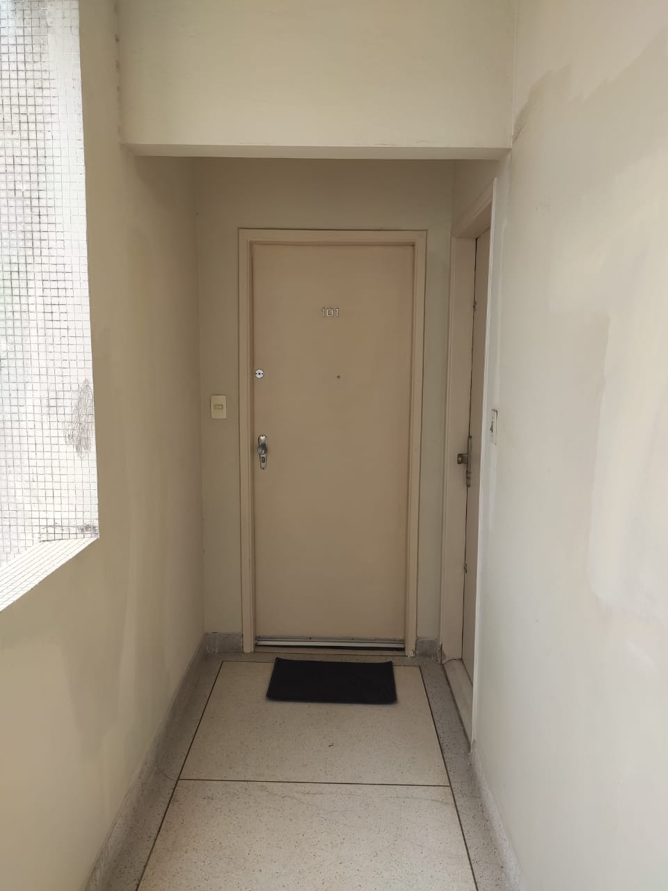 Apartamento à venda com 1 quarto, 45m² - Foto 9