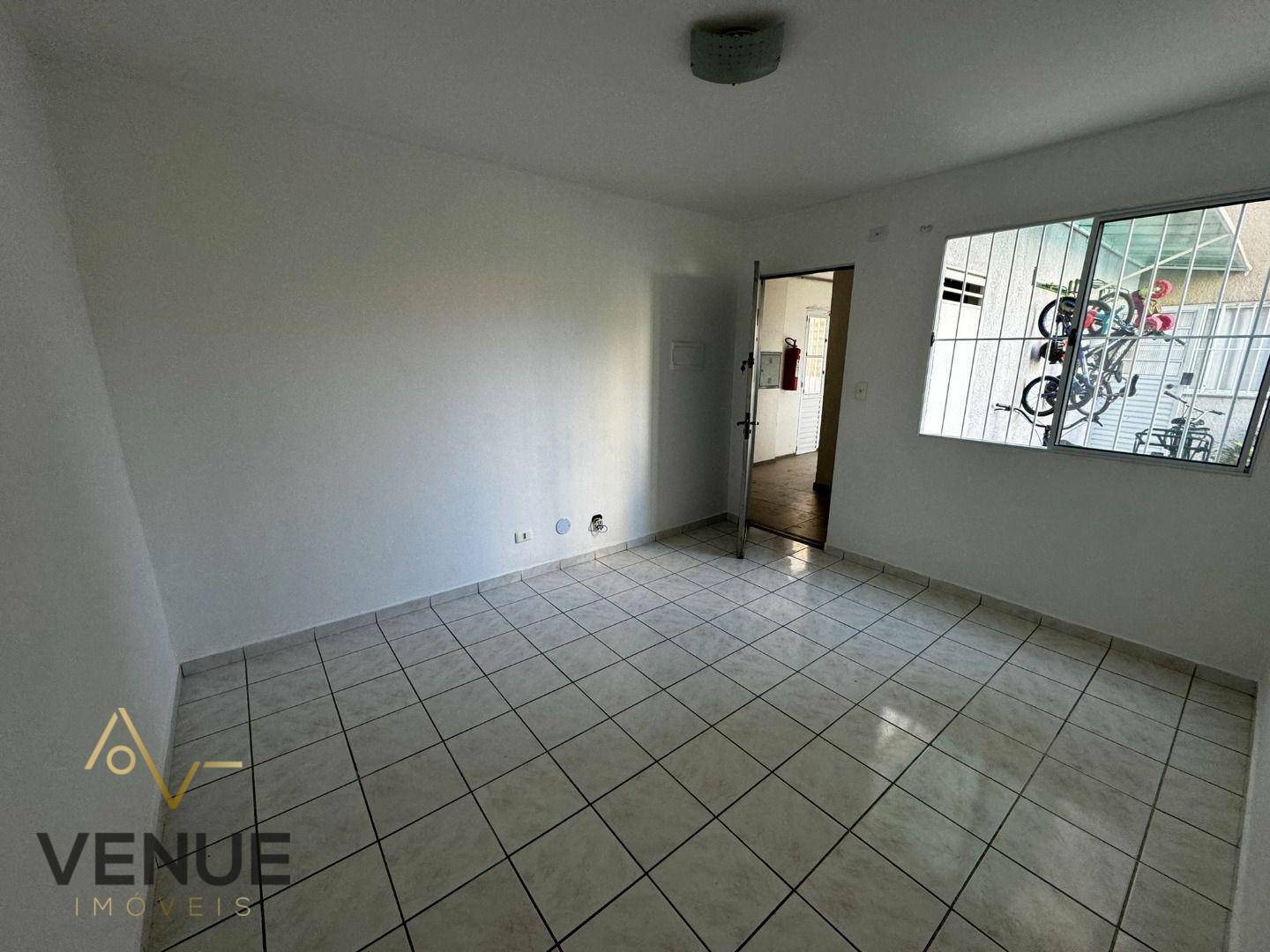 Apartamento à venda com 2 quartos, 45m² - Foto 1