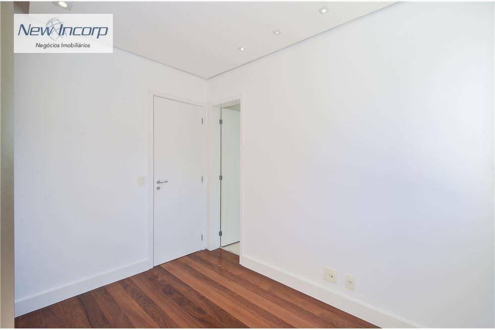 Apartamento à venda com 3 quartos, 147m² - Foto 17