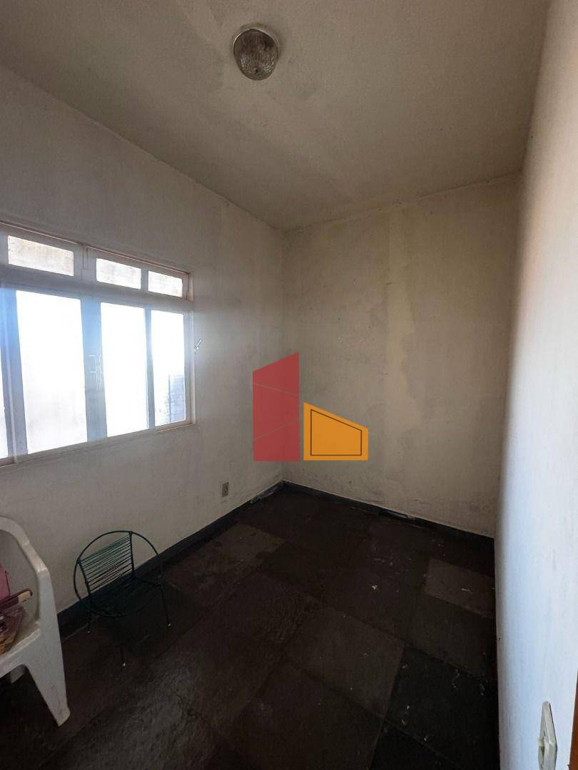 Casa à venda com 7 quartos, 636m² - Foto 22