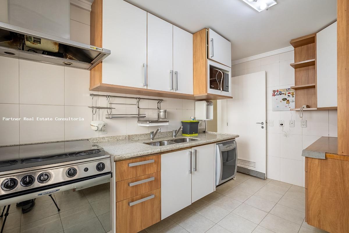 Apartamento à venda com 4 quartos, 198m² - Foto 11