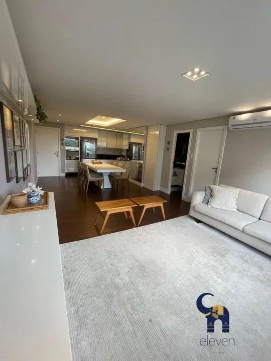 Apartamento à venda com 2 quartos, 77m² - Foto 9