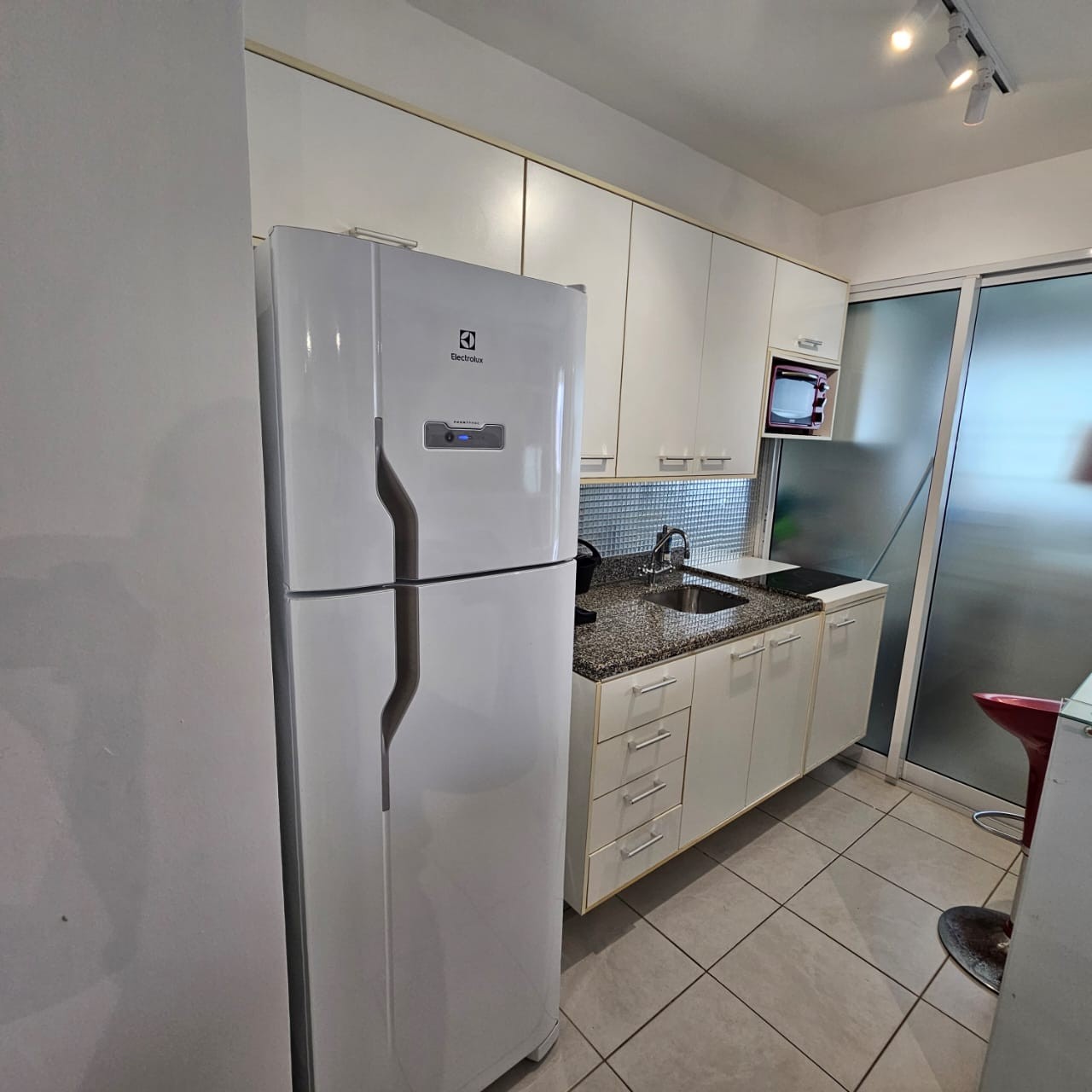 Apartamento para alugar com 1 quarto, 33m² - Foto 8