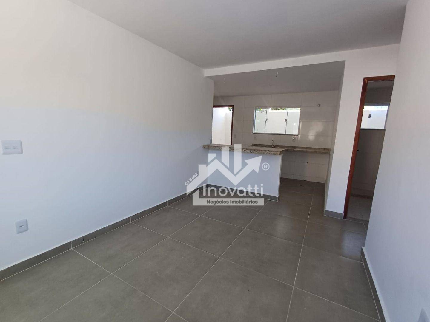Apartamento à venda com 2 quartos, 64m² - Foto 4