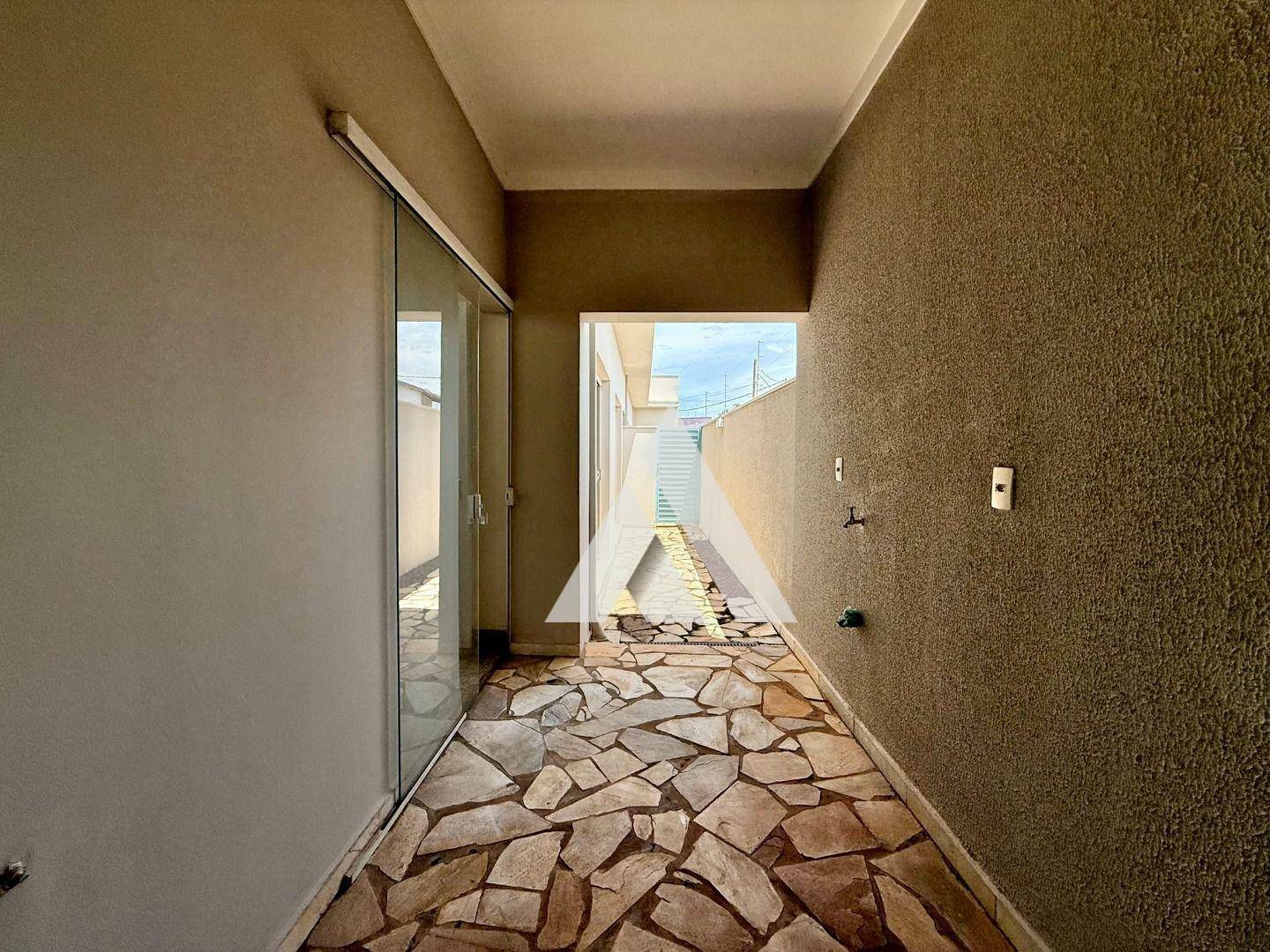 Casa à venda com 3 quartos, 155m² - Foto 3