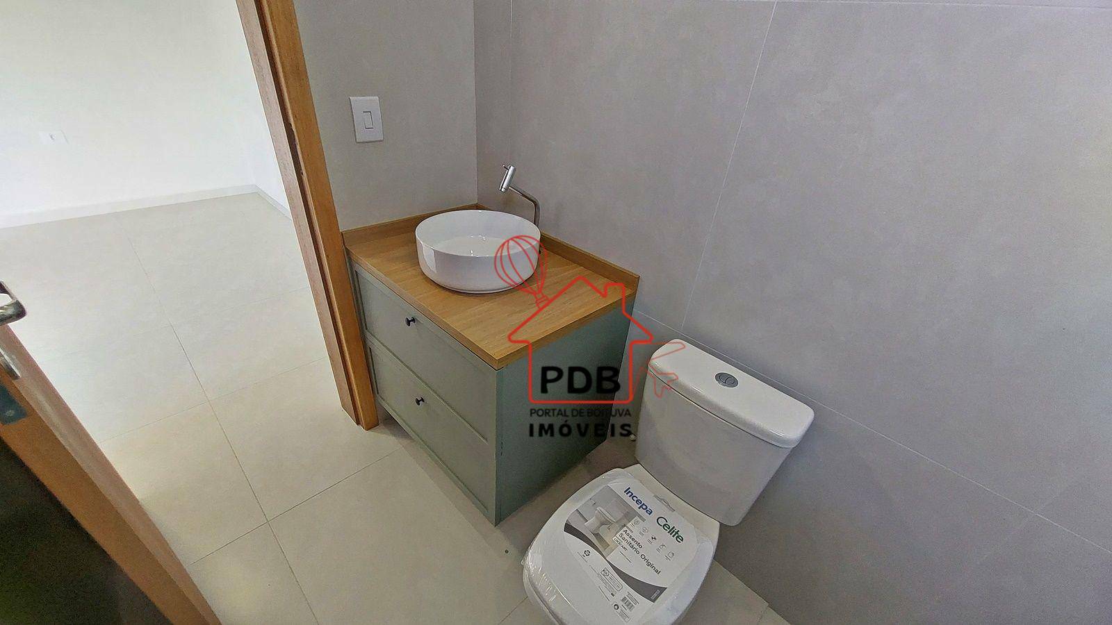 Casa à venda com 3 quartos, 82m² - Foto 9