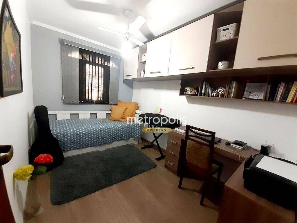 Sobrado à venda com 3 quartos, 240m² - Foto 32