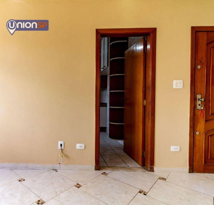 Apartamento à venda com 2 quartos, 78m² - Foto 3