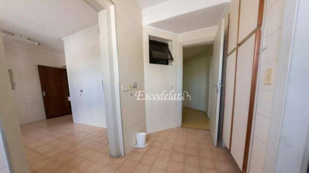 Apartamento à venda com 2 quartos, 104m² - Foto 14