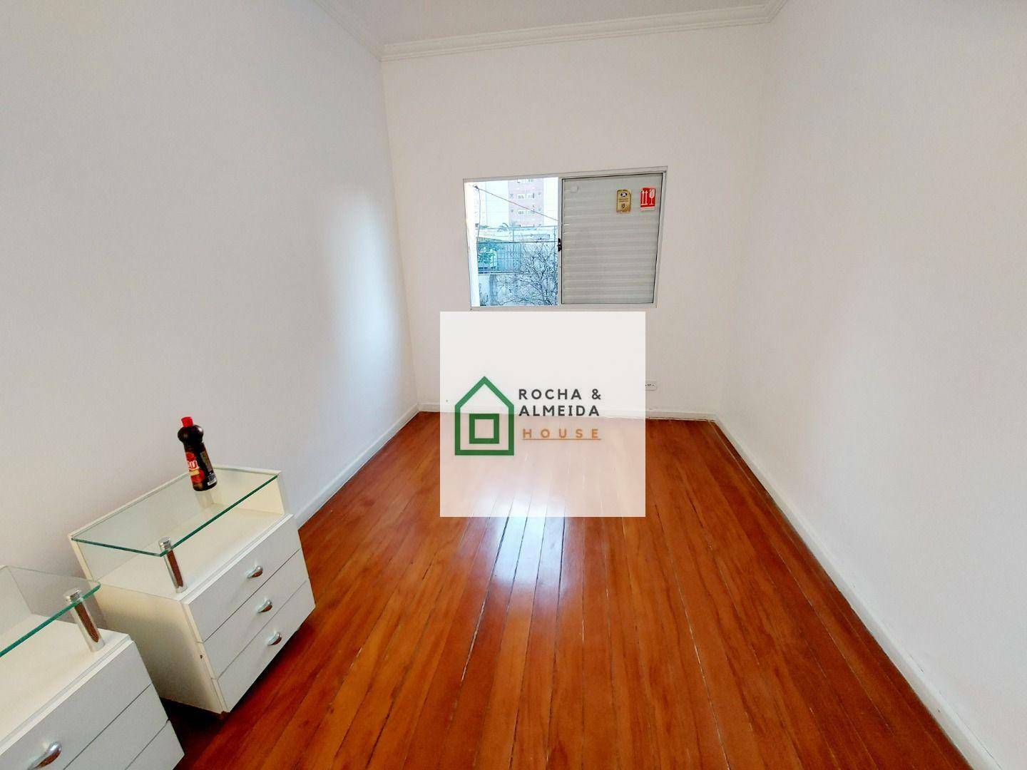 Casa para alugar com 4 quartos, 160m² - Foto 26