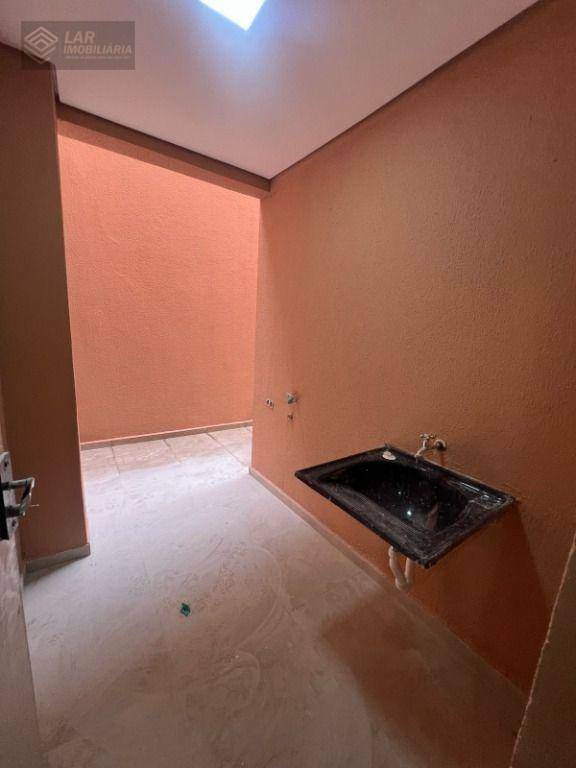 Casa à venda com 3 quartos, 126m² - Foto 3