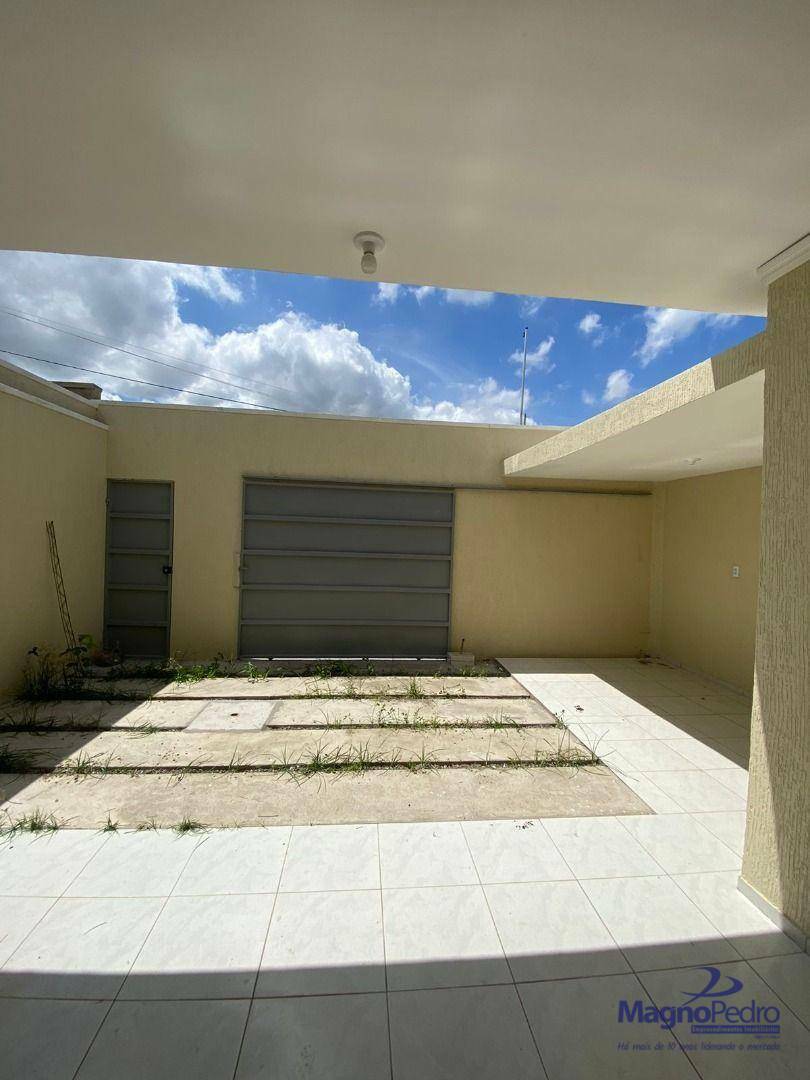 Casa para alugar com 3 quartos, 150m² - Foto 2