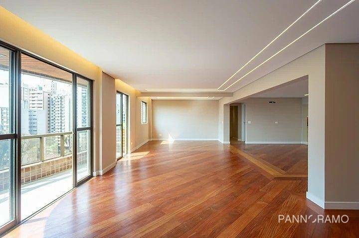 Apartamento à venda com 3 quartos, 193m² - Foto 2