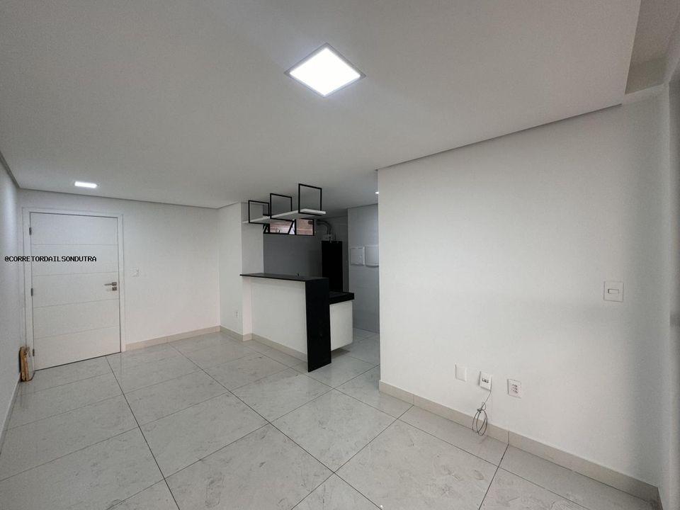 Apartamento à venda com 2 quartos, 66m² - Foto 4