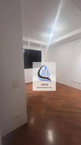 Apartamento à venda com 3 quartos, 116m² - Foto 9