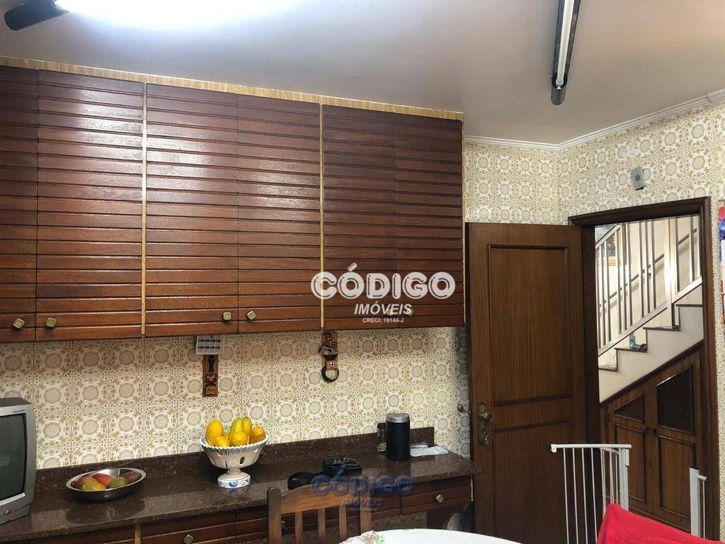 Sobrado à venda com 3 quartos, 200m² - Foto 17