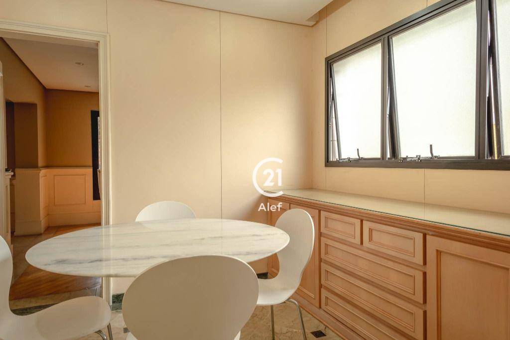 Apartamento para alugar com 3 quartos, 245m² - Foto 37