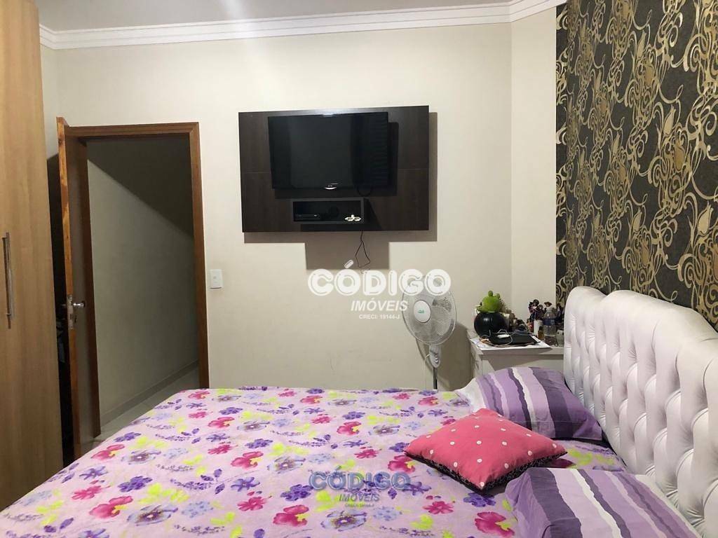 Sobrado à venda com 3 quartos, 200M2 - Foto 3