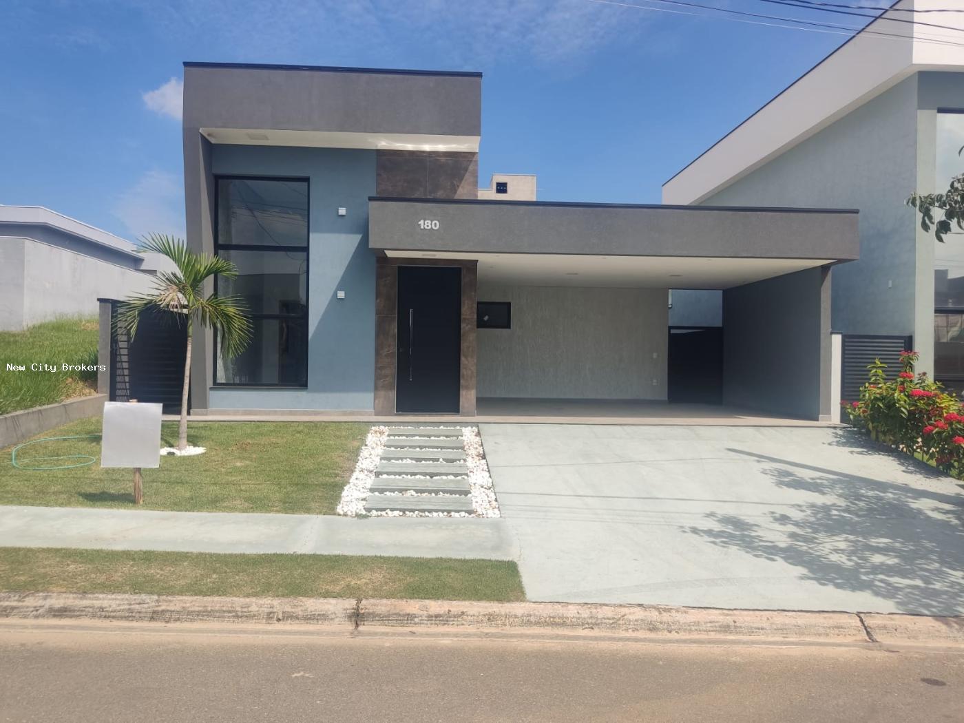 Casa de Condomínio à venda, 300m² - Foto 1