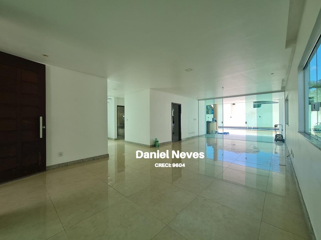 Casa à venda com 4 quartos, 334m² - Foto 4