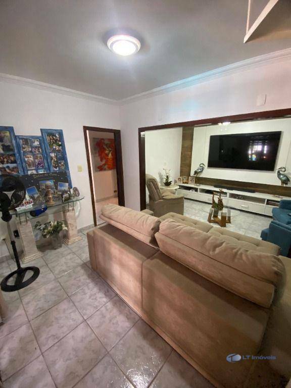 Sobrado à venda com 2 quartos, 202m² - Foto 6