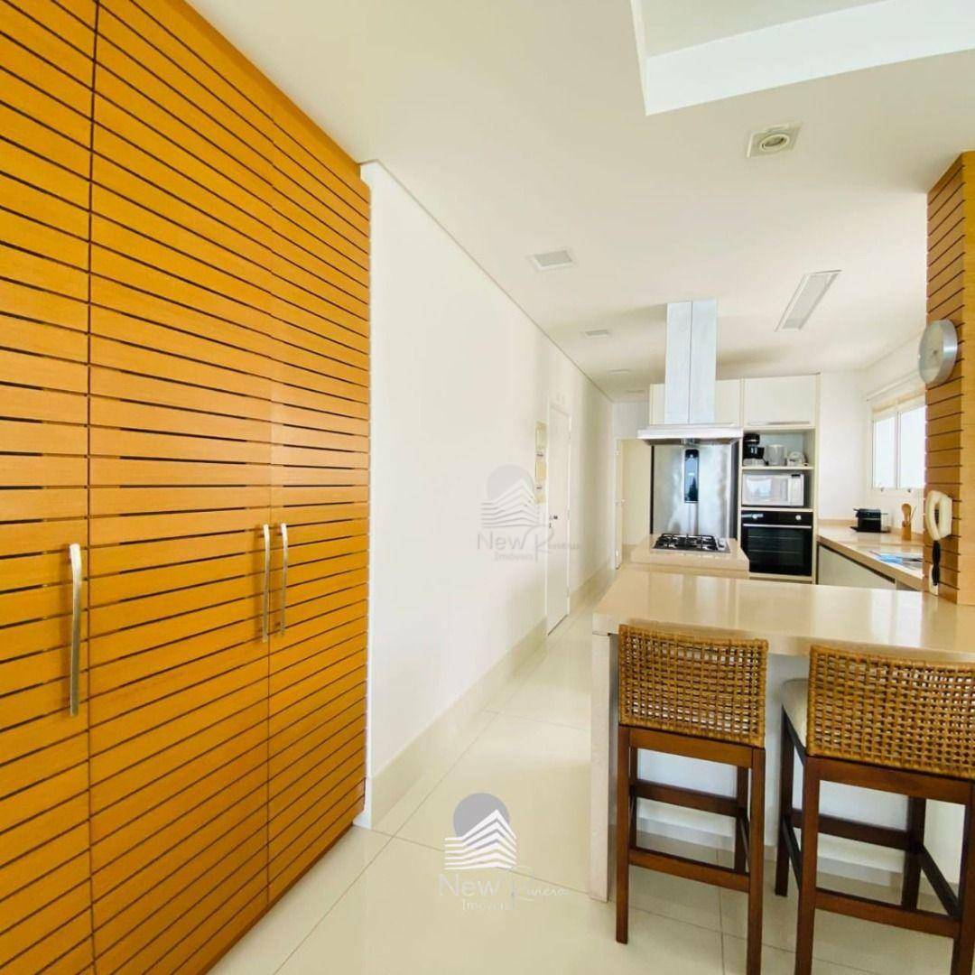 Cobertura à venda com 4 quartos, 330m² - Foto 2