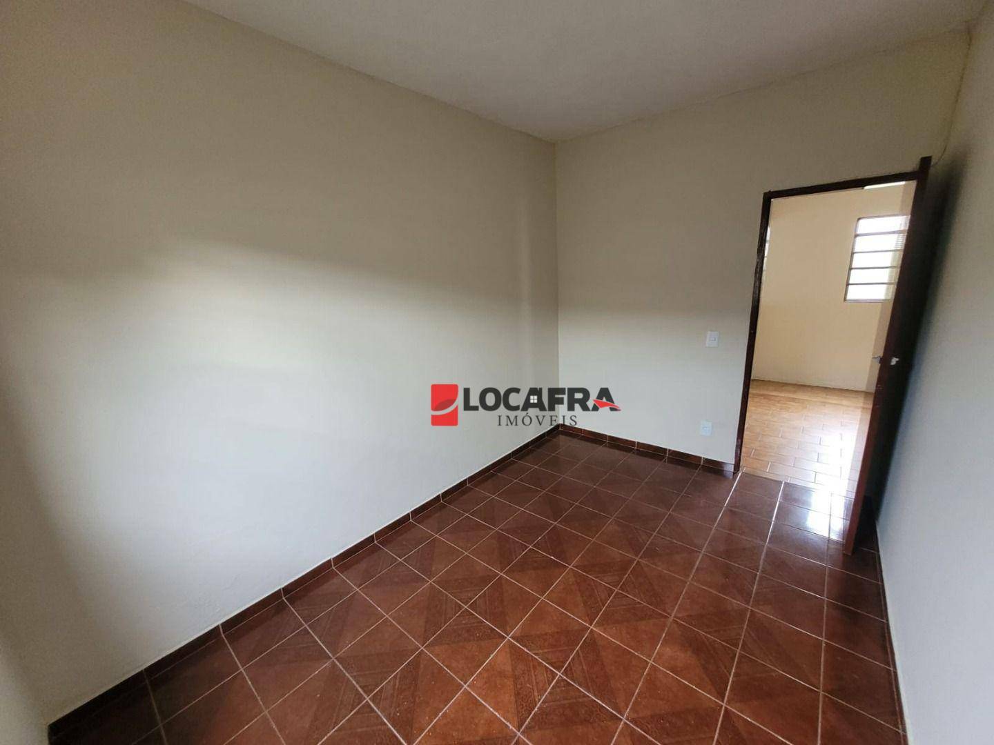 Casa à venda com 5 quartos, 110m² - Foto 11