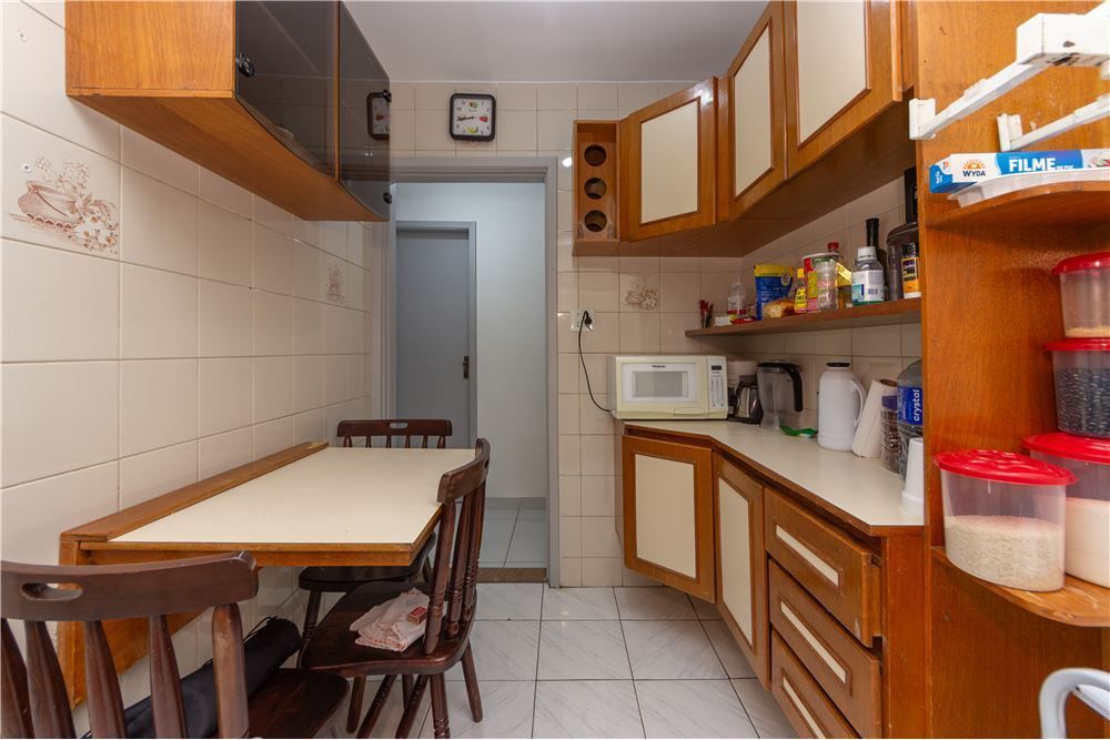 Apartamento à venda com 2 quartos, 70m² - Foto 9