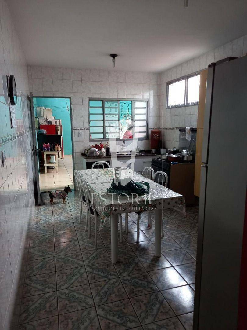 Sobrado à venda com 3 quartos, 190m² - Foto 17