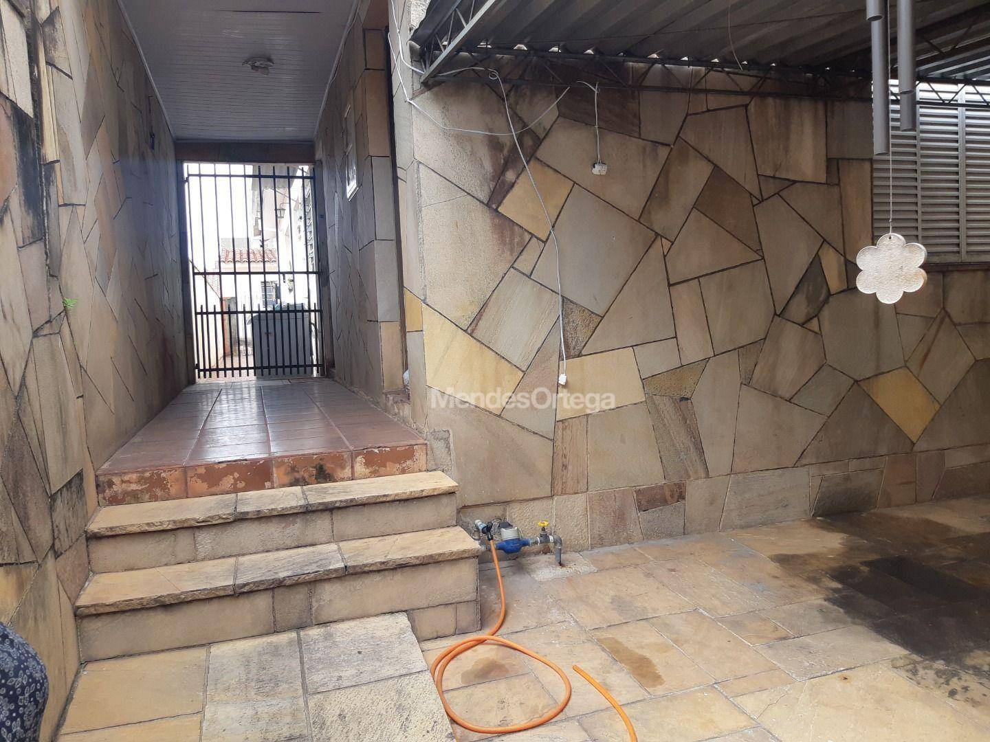 Casa, 2 quartos, 128 m² - Foto 1