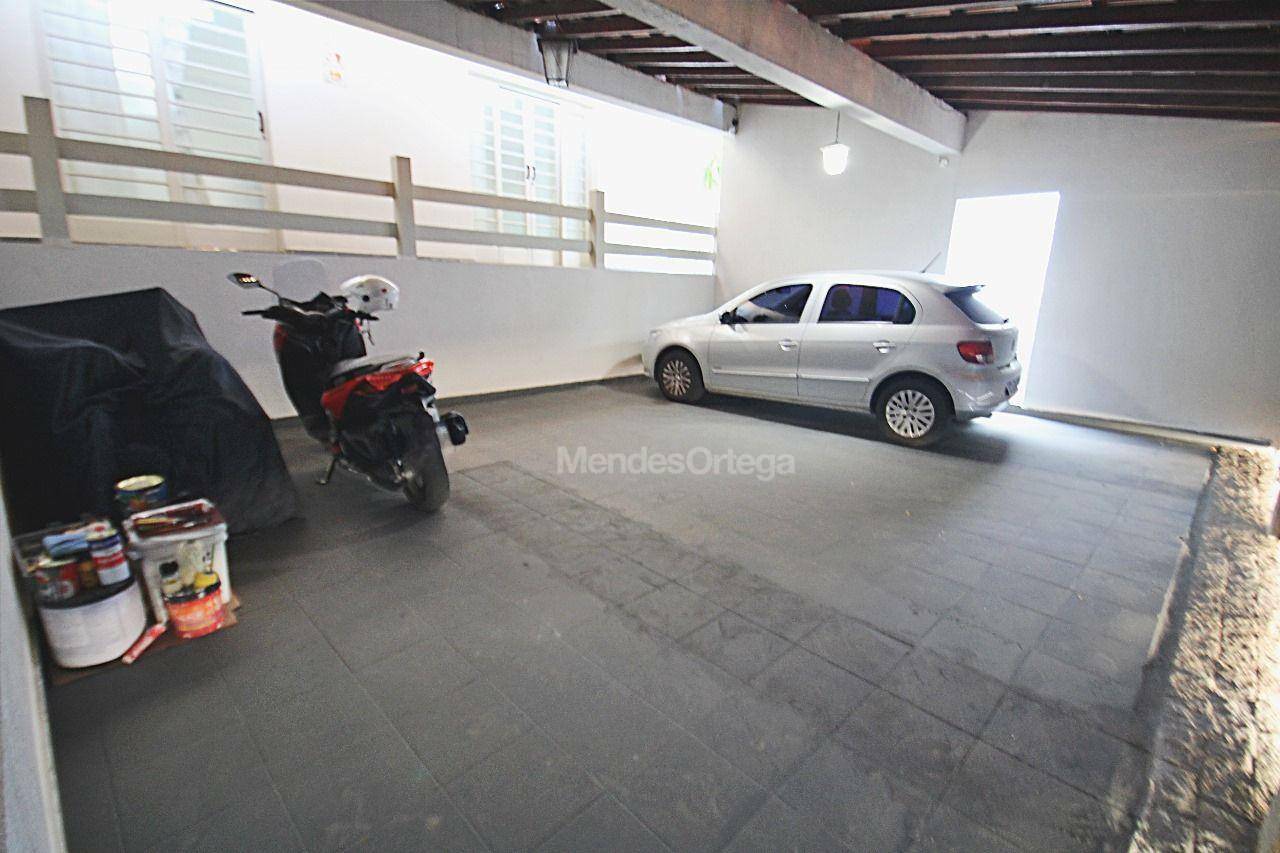 Casa à venda com 3 quartos, 193m² - Foto 30