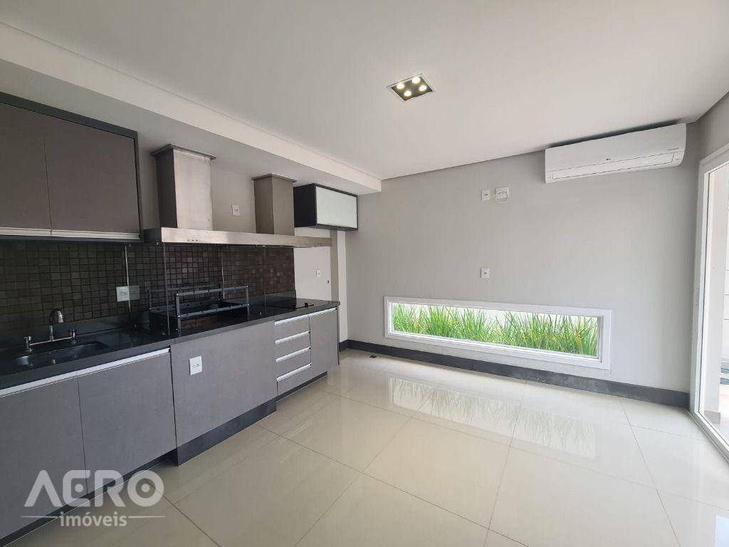 Casa de Condomínio à venda com 3 quartos, 222m² - Foto 25