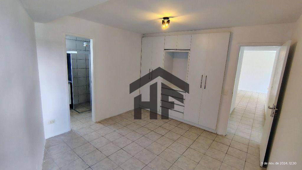 Apartamento para alugar com 3 quartos, 96m² - Foto 13