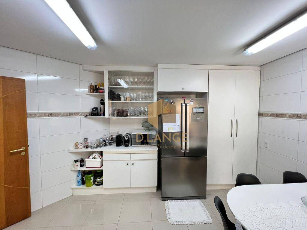 Casa de Condomínio à venda com 3 quartos, 360m² - Foto 13