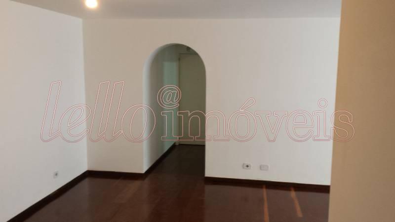 Apartamento para alugar com 3 quartos, 154m² - Foto 6